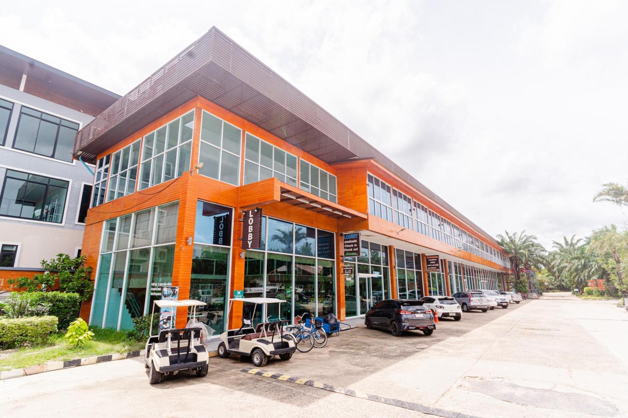 Baan Suan Khun Ta And Golf Resort Ubon Ratchathani Exterior foto