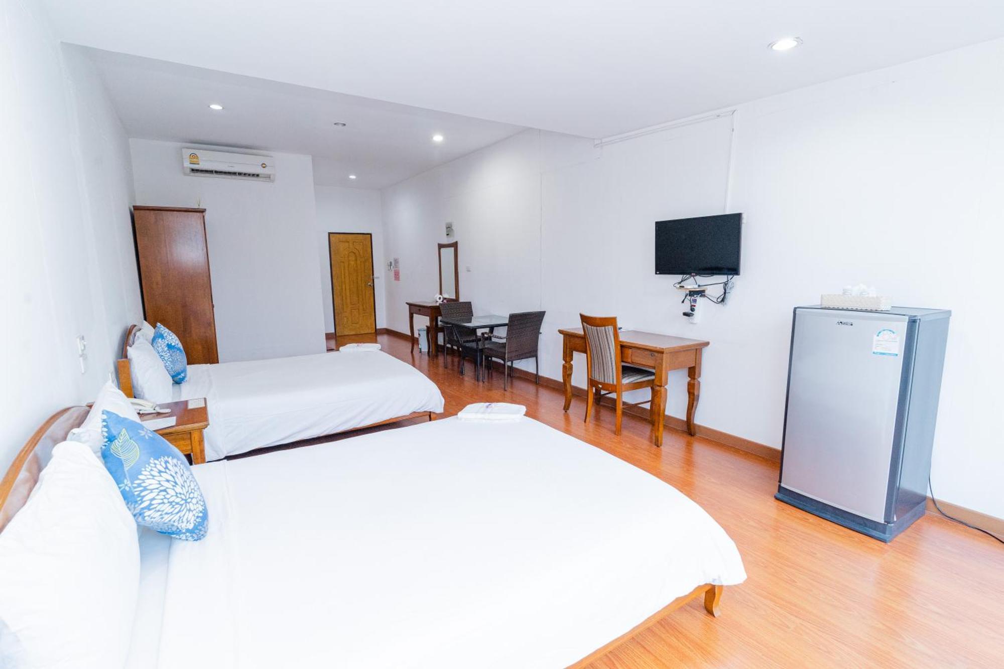 Baan Suan Khun Ta And Golf Resort Ubon Ratchathani Exterior foto